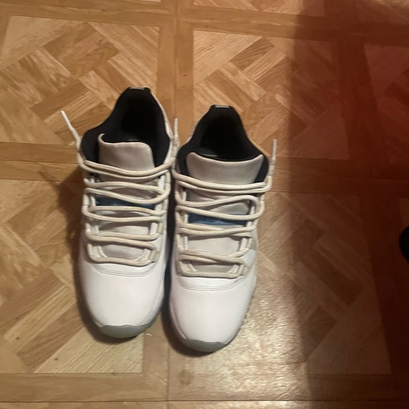 jordan 11 legend blues